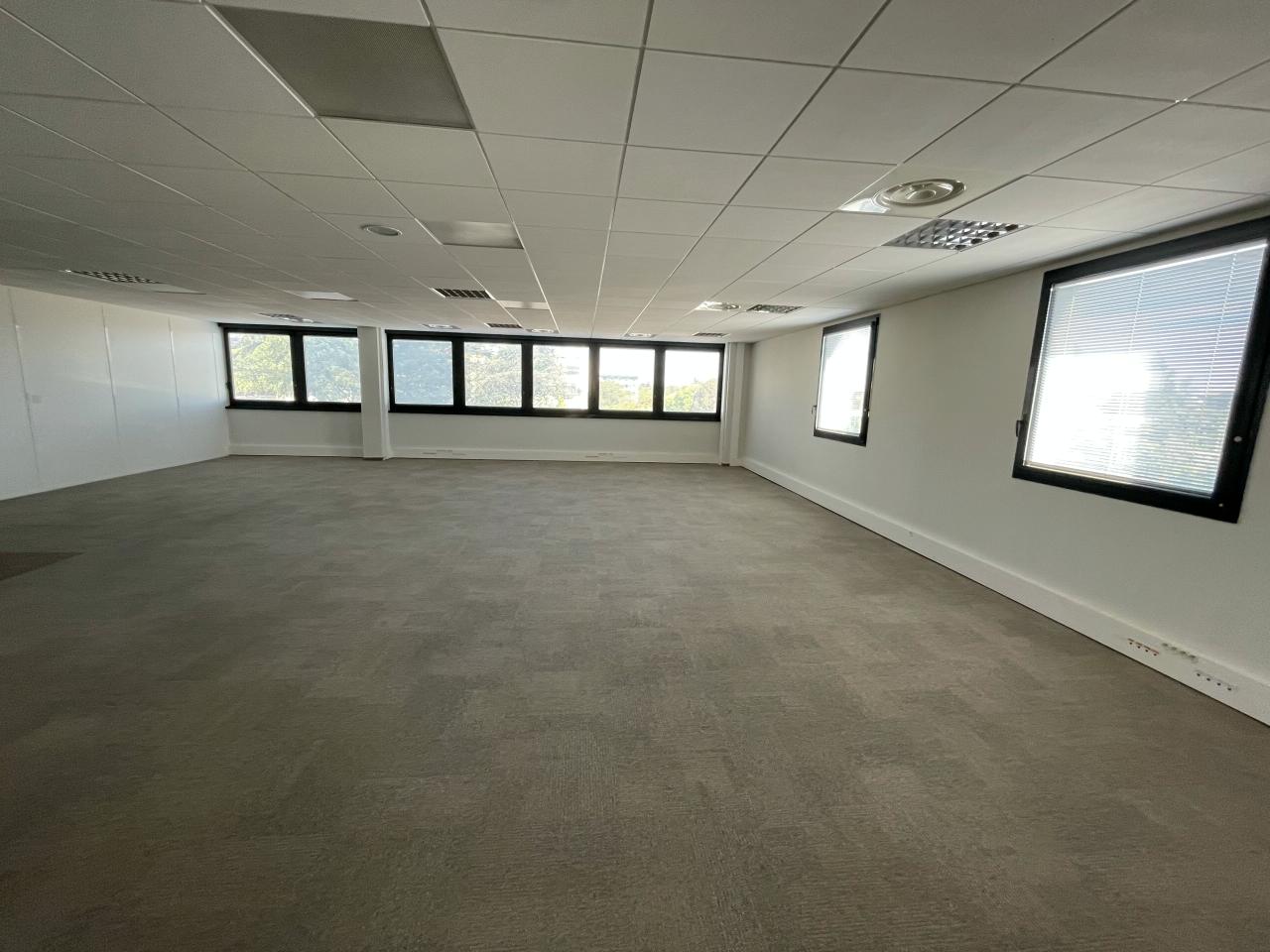 Bureau Toulouse 1100m² Location bureau Toulouse Haute-Garonne OLBUR2427110 9